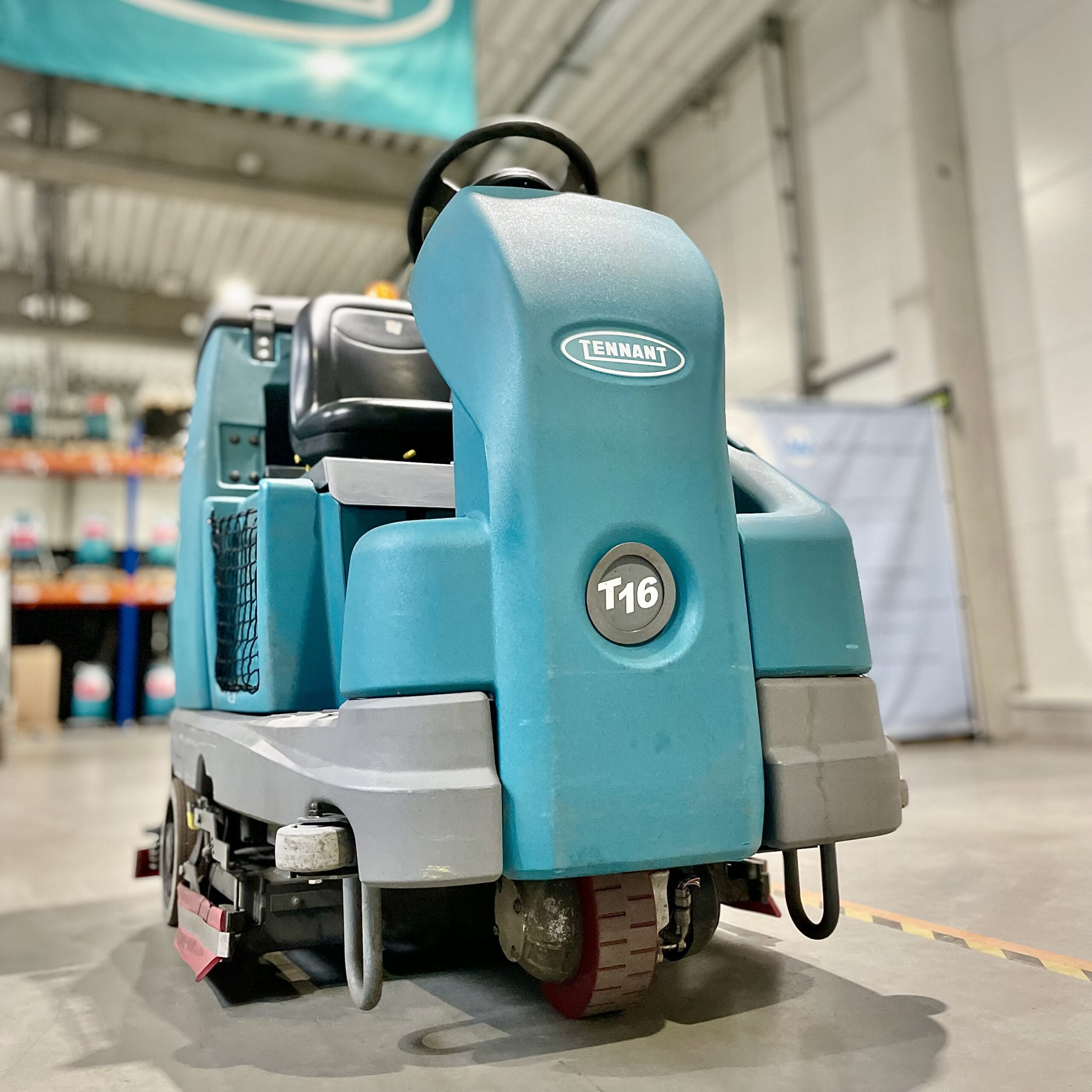 T16 DISC SCRUBBER-DRYER