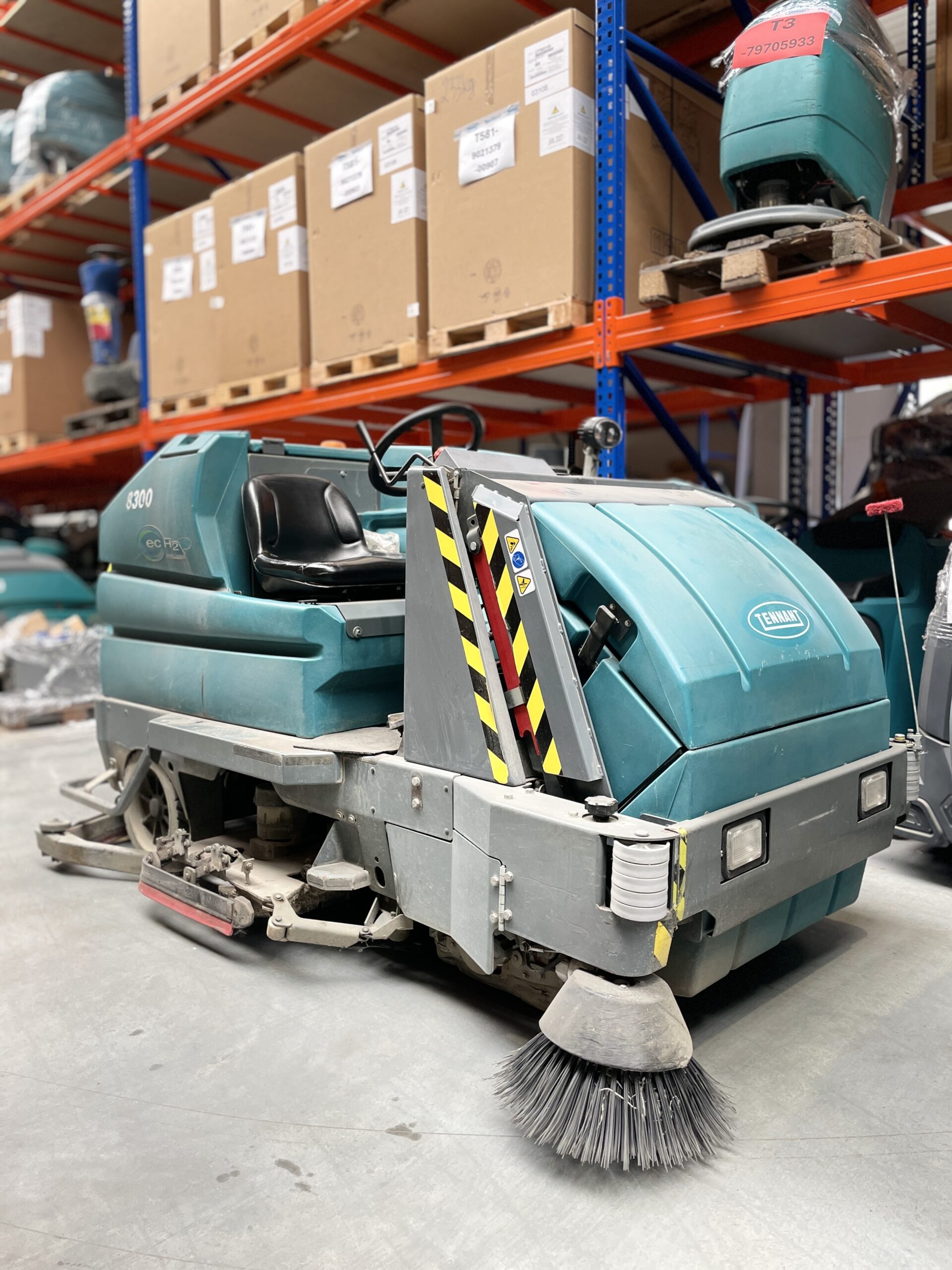 8301 BATTERY RIDER SWEEPER-SCRUBBER