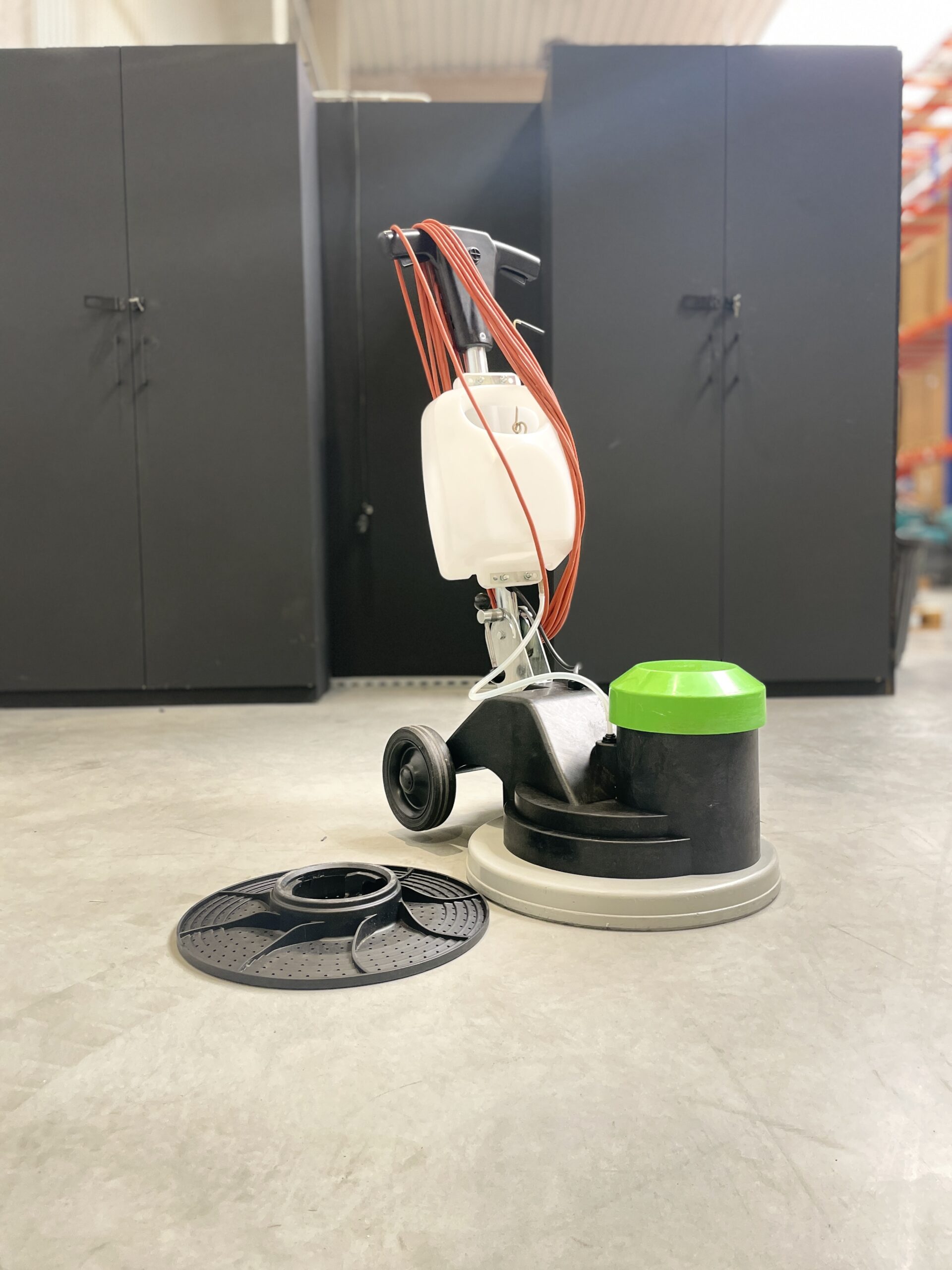 IPC ORBIS ECO MANUAL SWEEPER