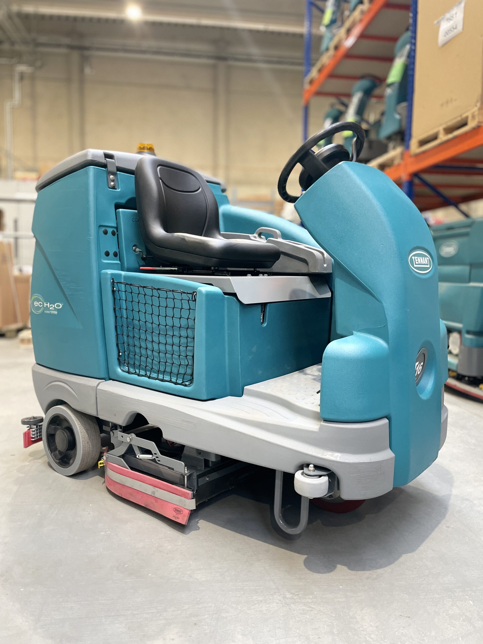 T16 DISC SCRUBBER-DRYER