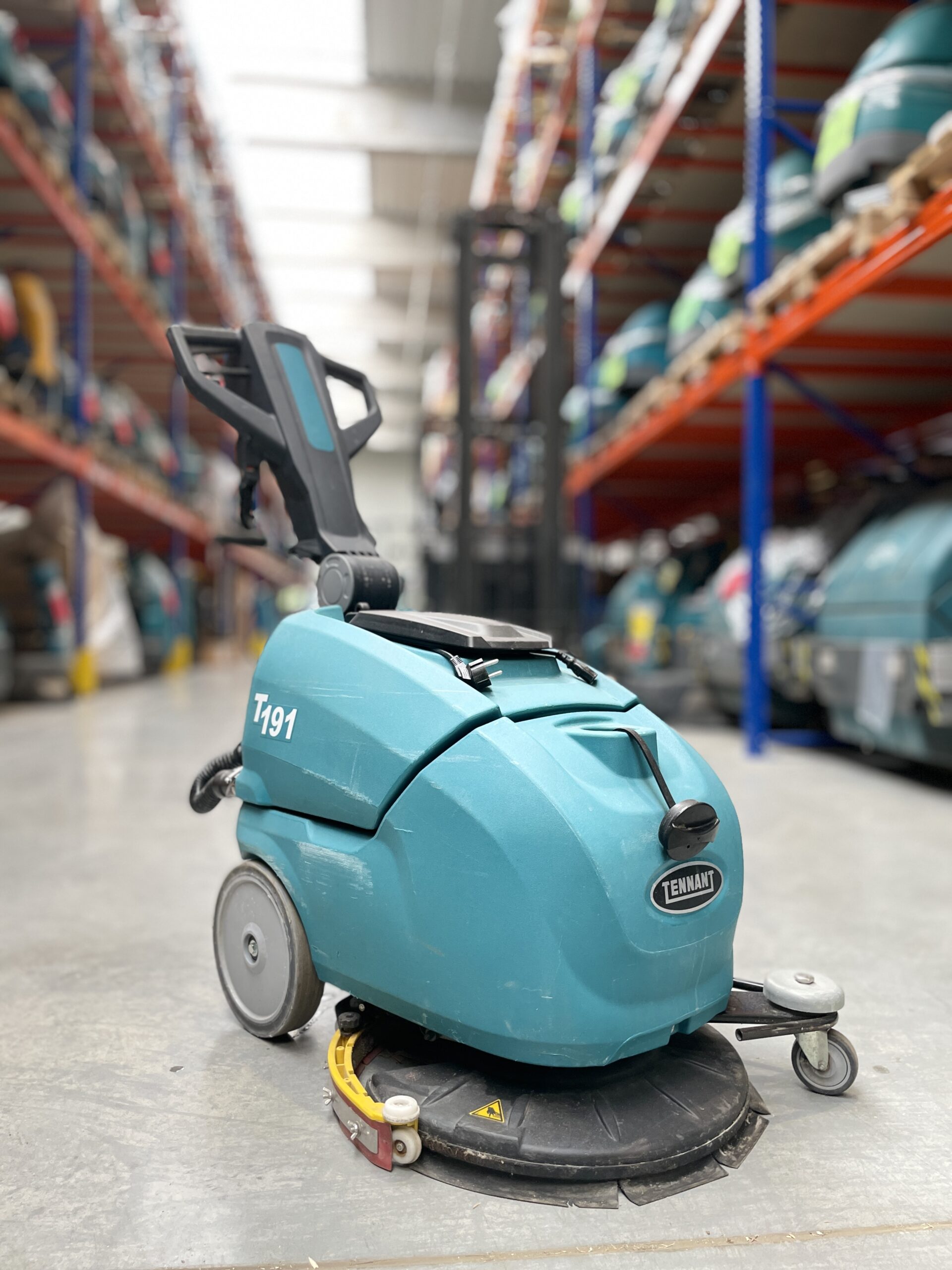 T191 SCRUBBER-DRYER 45CM